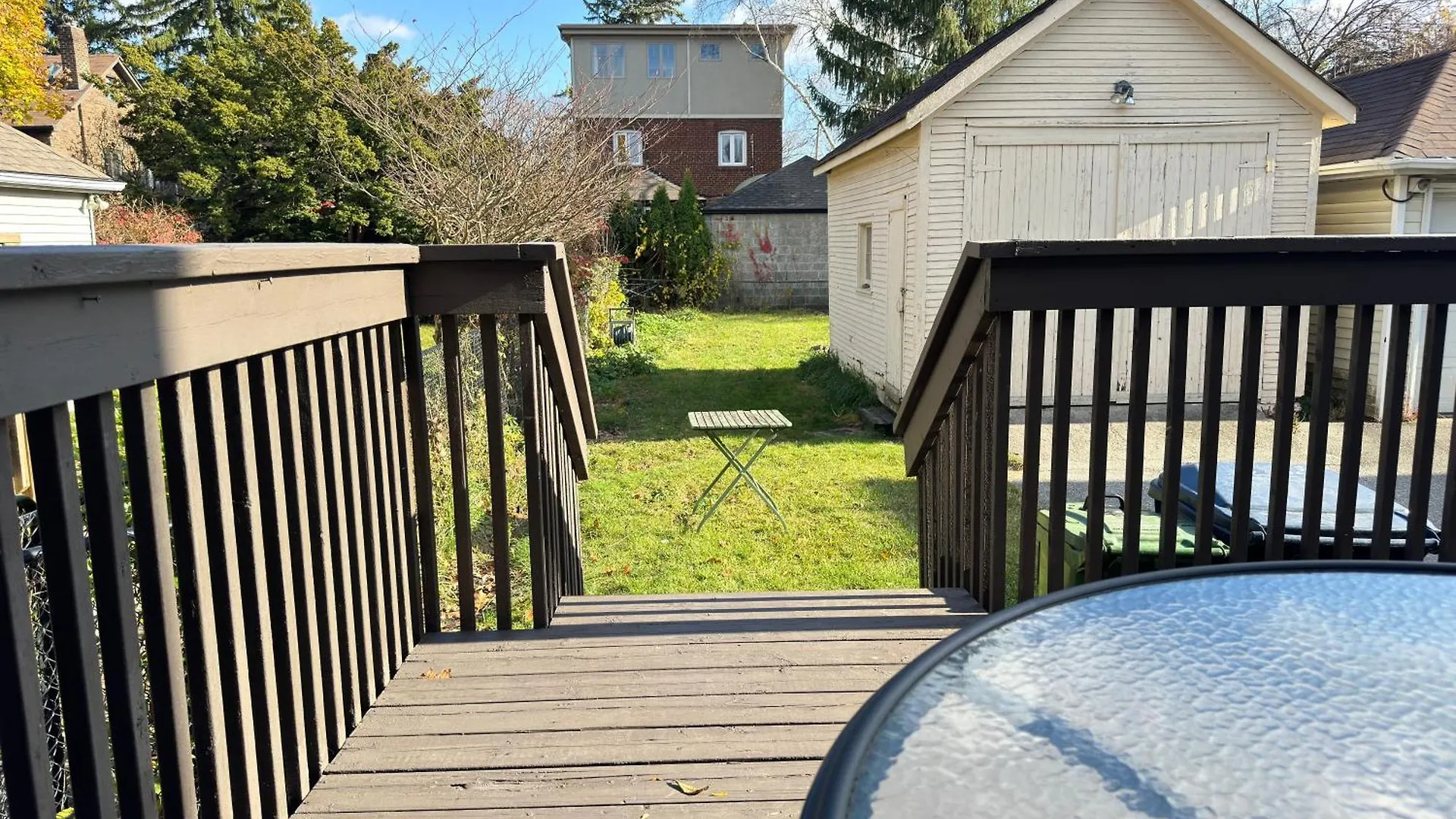Villa 3 Bdr Home And Bsmt With Parking In Swansea High Park Toronto