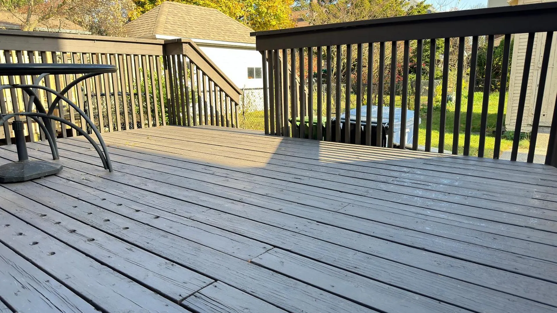 3 Bdr Home And Bsmt With Parking In Swansea High Park Toronto Canada